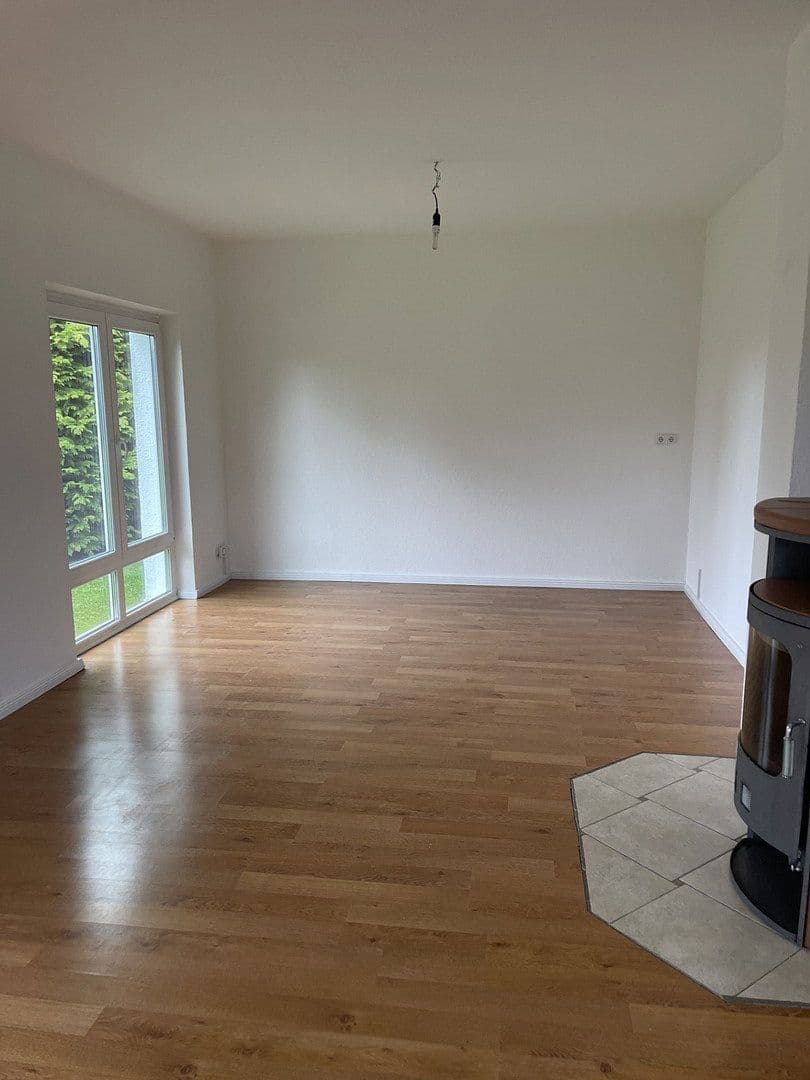 Prodej domu 114 m², pozemek 3.213 m², Ahrenshagen-Daskow, Mecklenburg-Vorpommern Prodej domu 114 m², pozemek 3.213 m², Ahrenshagen-Daskow, Mecklenburg-Vorpommern