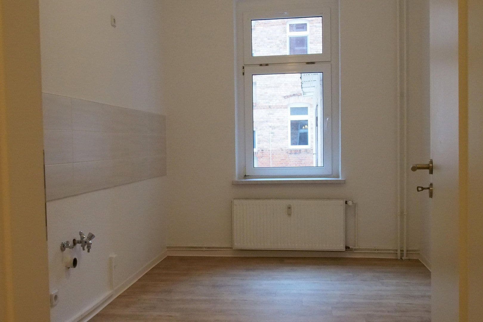 Pronájem bytu 1+1 42 m², Sagisdorfer Str. 7, Halle, Sasko-Anhaltsko Pronájem bytu 1+1 42 m², Sagisdorfer Str. 7, Halle, Sasko-Anhaltsko
