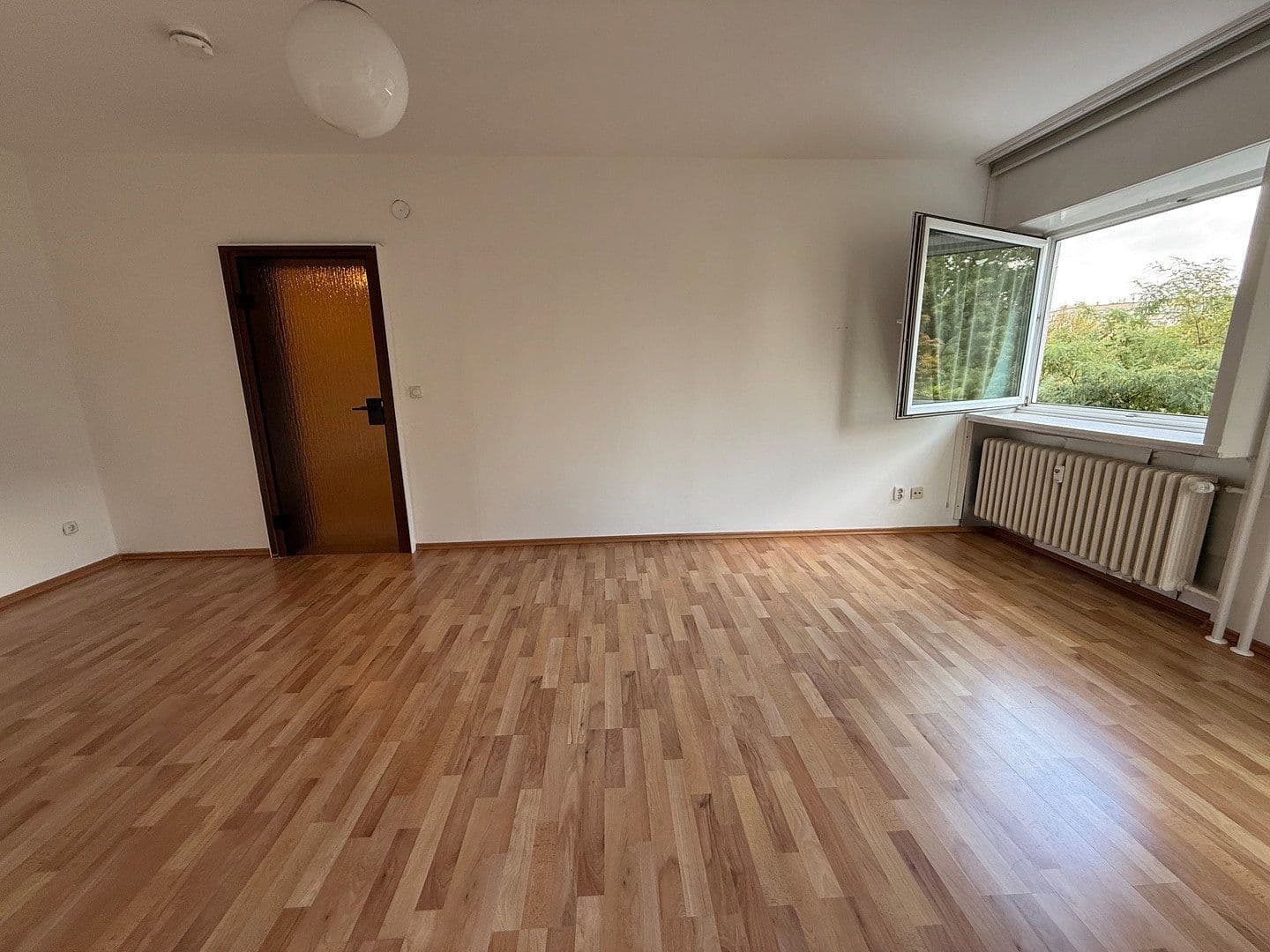 Prodej bytu 2+1 59 m², Nordbahnstraße 22, Berlin, Berlín Prodej bytu 2+1 59 m², Nordbahnstraße 22, Berlin, Berlín