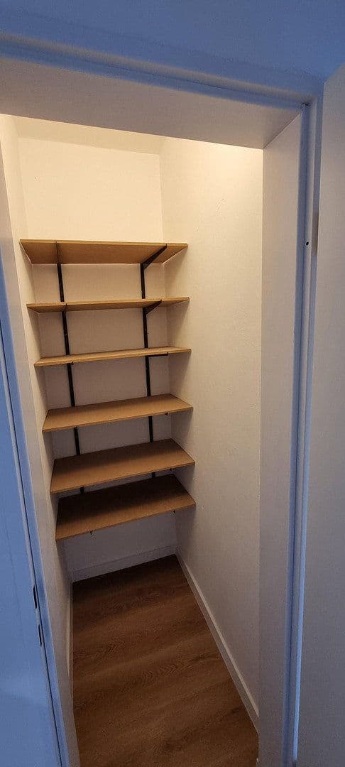Pronájem bytu 2+kk 60 m², Essen, Severní Porýní-Vestfálsko Pronájem bytu 2+kk 60 m², Essen, Severní Porýní-Vestfálsko