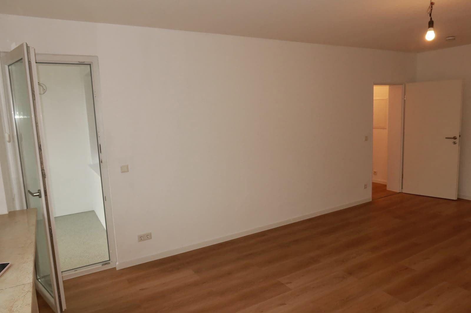 Pronájem bytu 2+kk 60 m², Essen, Severní Porýní-Vestfálsko Pronájem bytu 2+kk 60 m², Essen, Severní Porýní-Vestfálsko