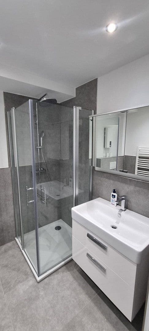 Pronájem bytu 2+kk 60 m², Essen, Severní Porýní-Vestfálsko Pronájem bytu 2+kk 60 m², Essen, Severní Porýní-Vestfálsko