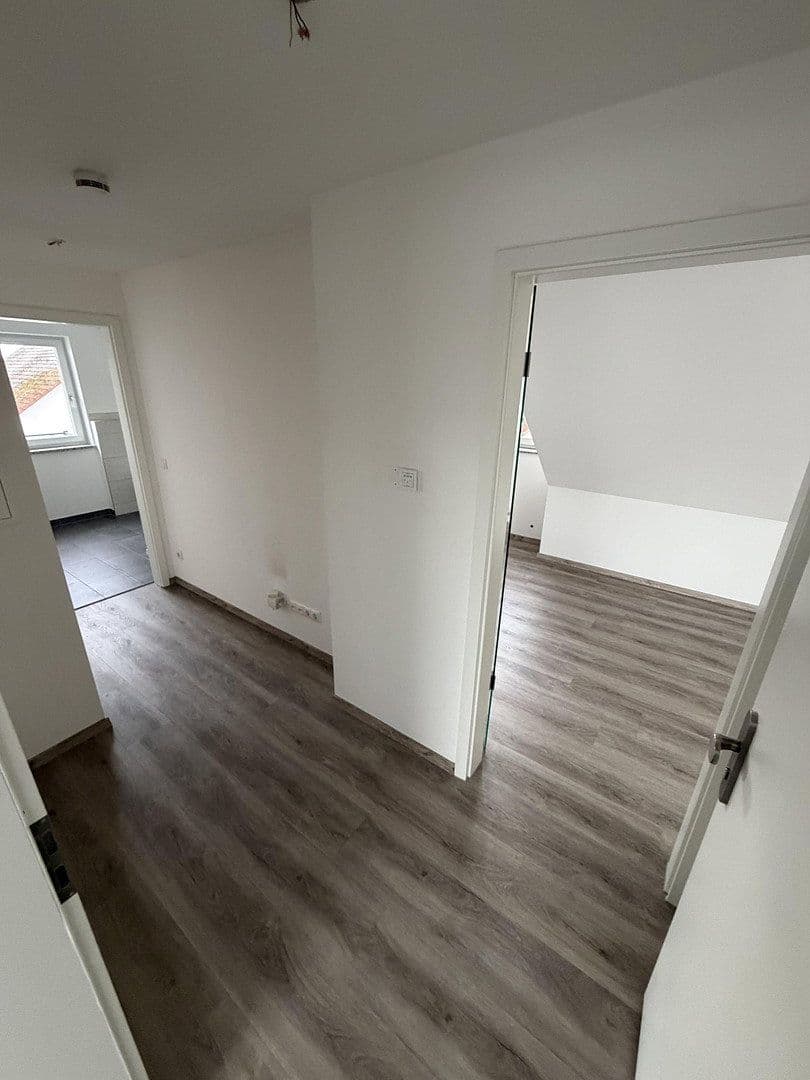Pronájem bytu 2+1 63 m², Schrobenhausener Str. 32, Ingolstadt, Bavorsko Pronájem bytu 2+1 63 m², Schrobenhausener Str. 32, Ingolstadt, Bavorsko