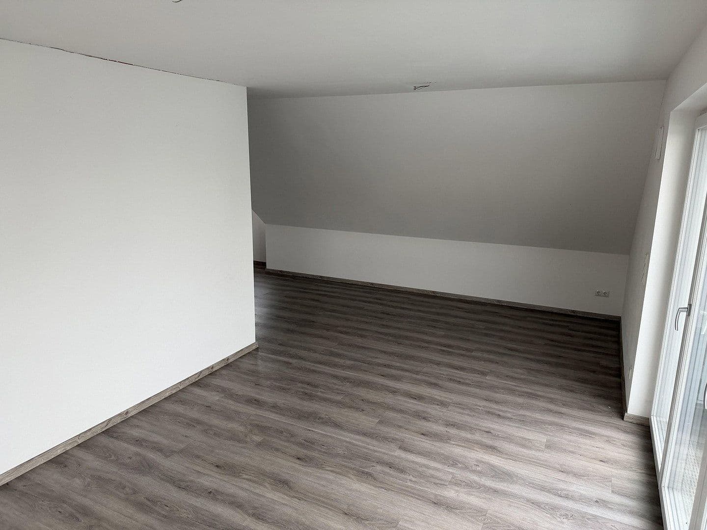 Pronájem bytu 2+1 63 m², Schrobenhausener Str. 32, Ingolstadt, Bavorsko Pronájem bytu 2+1 63 m², Schrobenhausener Str. 32, Ingolstadt, Bavorsko