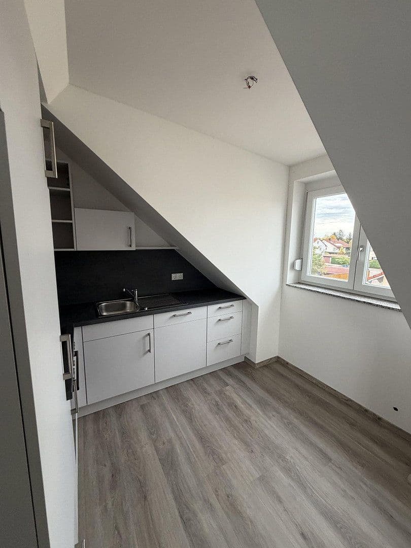 Pronájem bytu 2+1 63 m², Schrobenhausener Str. 32, Ingolstadt, Bavorsko Pronájem bytu 2+1 63 m², Schrobenhausener Str. 32, Ingolstadt, Bavorsko