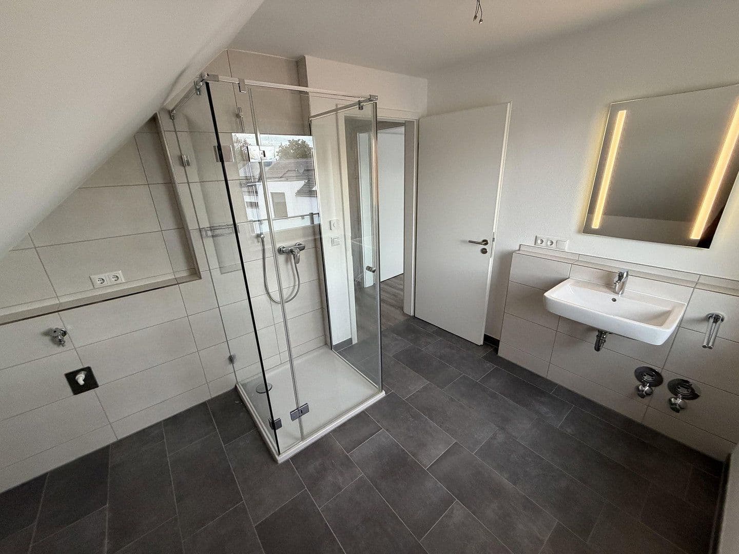 Pronájem bytu 2+1 63 m², Schrobenhausener Str. 32, Ingolstadt, Bavorsko Pronájem bytu 2+1 63 m², Schrobenhausener Str. 32, Ingolstadt, Bavorsko