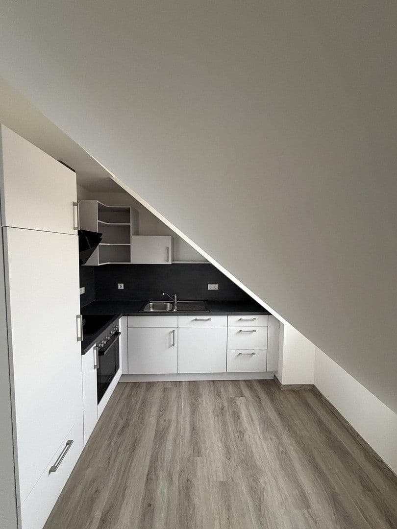 Pronájem bytu 2+1 63 m², Schrobenhausener Str. 32, Ingolstadt, Bavorsko Pronájem bytu 2+1 63 m², Schrobenhausener Str. 32, Ingolstadt, Bavorsko
