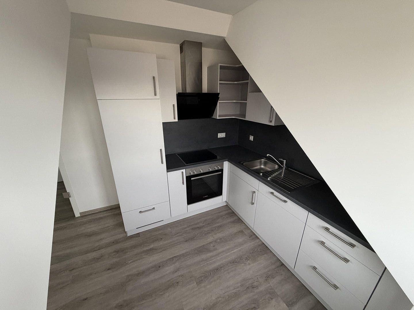 Pronájem bytu 2+1 63 m², Schrobenhausener Str. 32, Ingolstadt, Bavorsko Pronájem bytu 2+1 63 m², Schrobenhausener Str. 32, Ingolstadt, Bavorsko