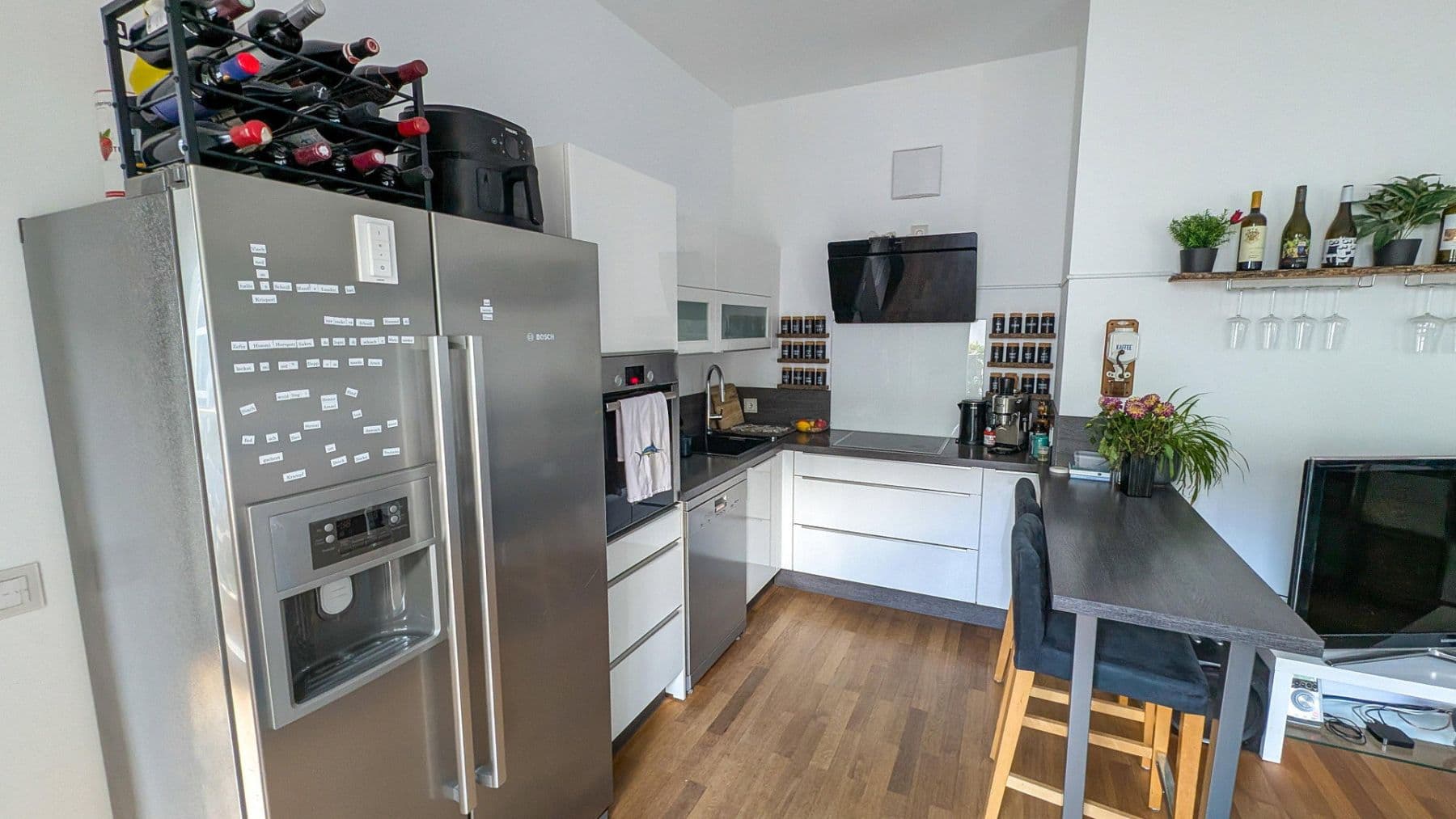 Pronájem bytu 2+1 56 m², Müllerstraße 7, München, Bavorsko Pronájem bytu 2+1 56 m², Müllerstraße 7, München, Bavorsko