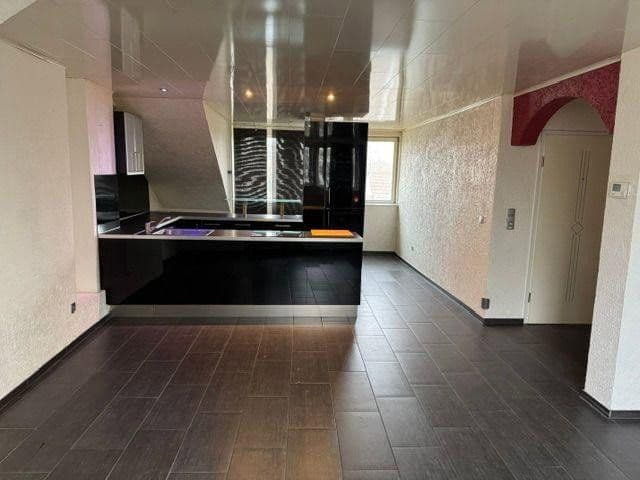 Prodej bytu 3+1 80 m², Florastraße 10, Duisburg, Severní Porýní-Vestfálsko Prodej bytu 3+1 80 m², Florastraße 10, Duisburg, Severní Porýní-Vestfálsko