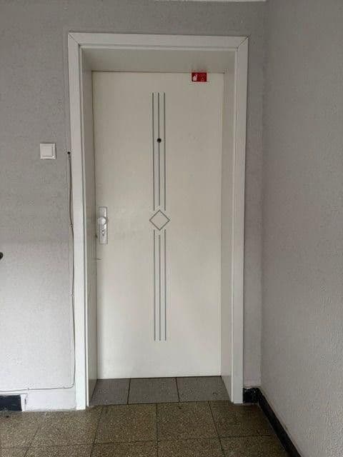 Prodej bytu 3+1 80 m², Florastraße 10, Duisburg, Severní Porýní-Vestfálsko Prodej bytu 3+1 80 m², Florastraße 10, Duisburg, Severní Porýní-Vestfálsko