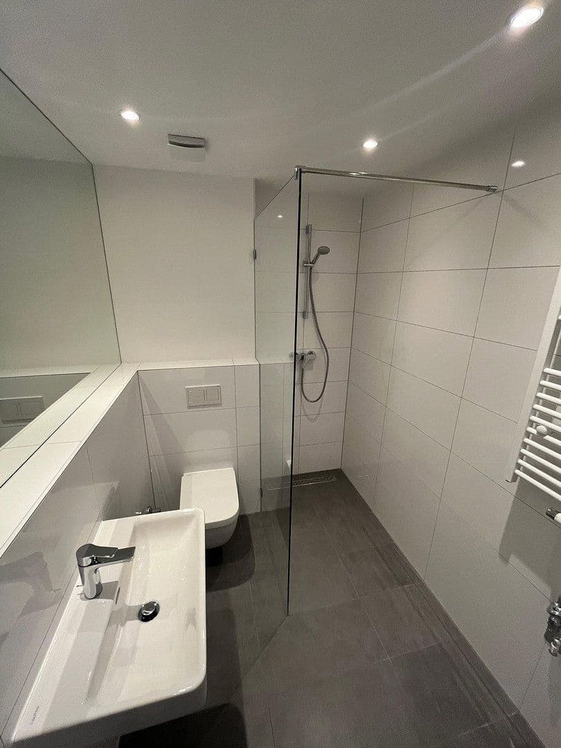 Pronájem bytu 2+1 50 m², Jahnstraße 96, Düsseldorf, Severní Porýní-Vestfálsko Pronájem bytu 2+1 50 m², Jahnstraße 96, Düsseldorf, Severní Porýní-Vestfálsko