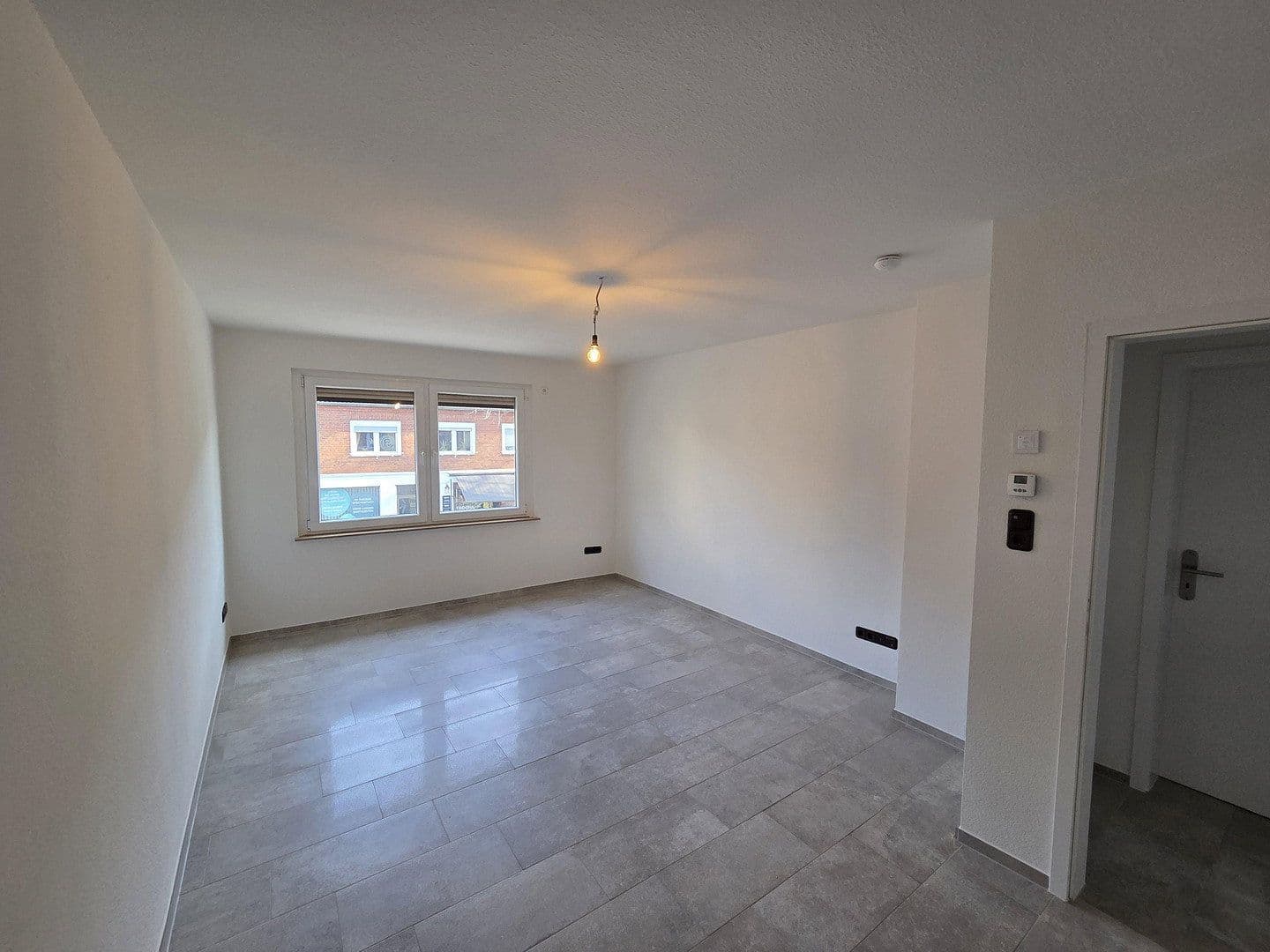 Prodej bytu 3+1 94 m², Düsseldorfer Straße 13, Meerbusch, Severní Porýní-Vestfálsko Prodej bytu 3+1 94 m², Düsseldorfer Straße 13, Meerbusch, Severní Porýní-Vestfálsko