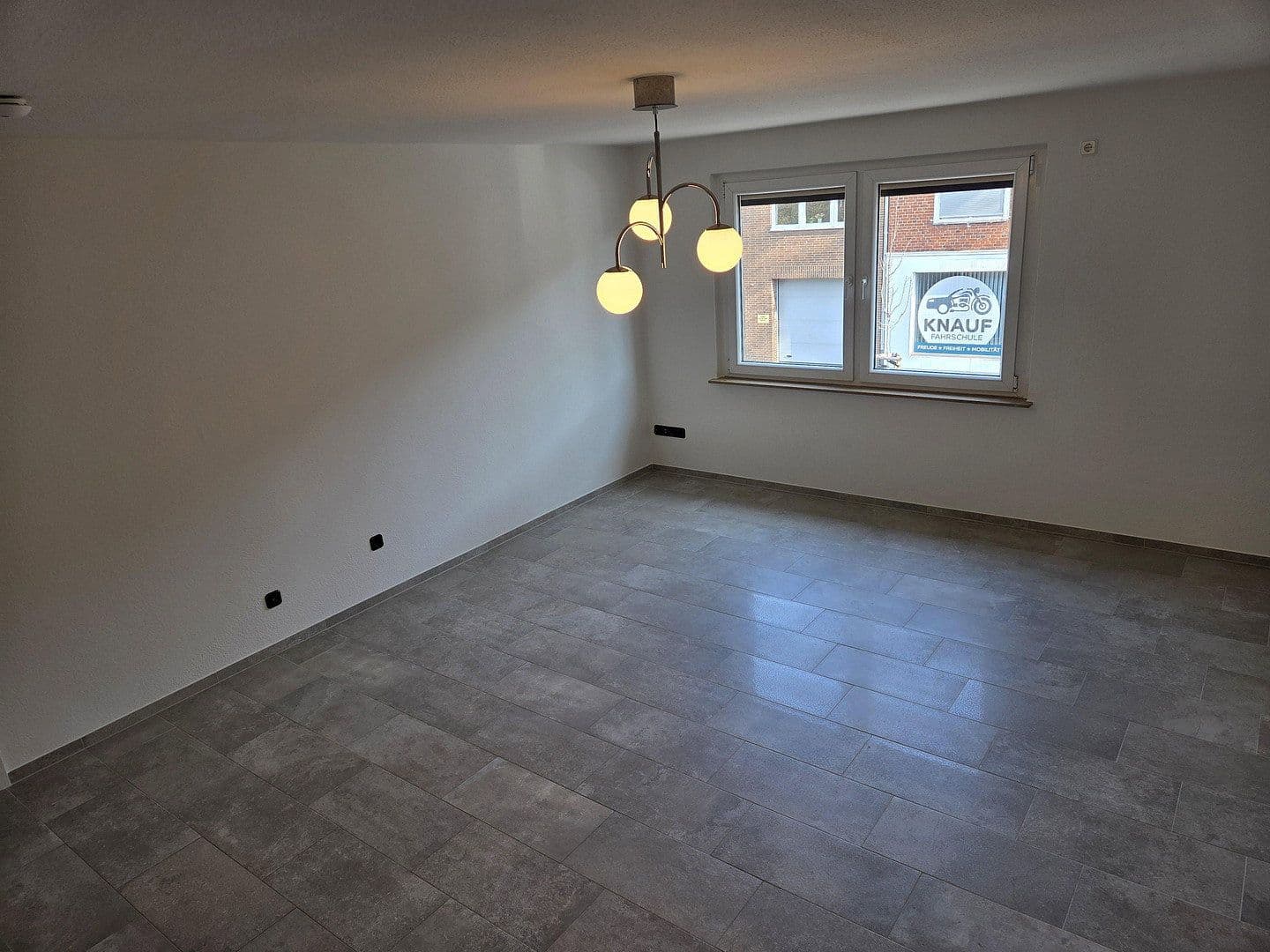 Prodej bytu 3+1 94 m², Düsseldorfer Straße 13, Meerbusch, Severní Porýní-Vestfálsko Prodej bytu 3+1 94 m², Düsseldorfer Straße 13, Meerbusch, Severní Porýní-Vestfálsko