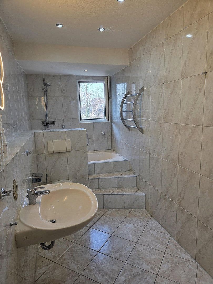 Prodej bytu 3+1 94 m², Düsseldorfer Straße 13, Meerbusch, Severní Porýní-Vestfálsko Prodej bytu 3+1 94 m², Düsseldorfer Straße 13, Meerbusch, Severní Porýní-Vestfálsko