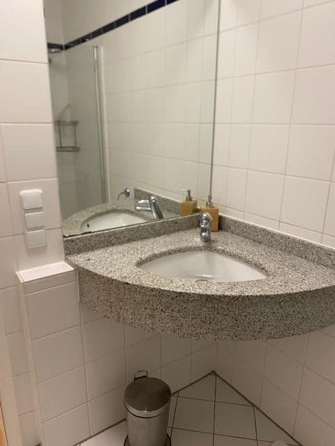 Pronájem bytu 2+1 70 m², Europaallee 7, Oestrich-Winkel, Hessen Pronájem bytu 2+1 70 m², Europaallee 7, Oestrich-Winkel, Hessen