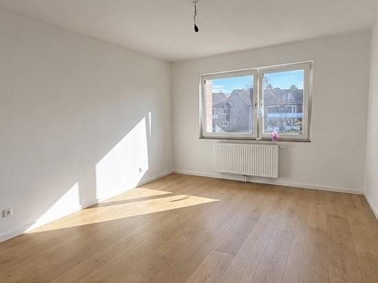 Pronájem bytu 3+1 70 m², König-Heinrich-Weg 19b, Hamburg, Hamburg Pronájem bytu 3+1 70 m², König-Heinrich-Weg 19b, Hamburg, Hamburg
