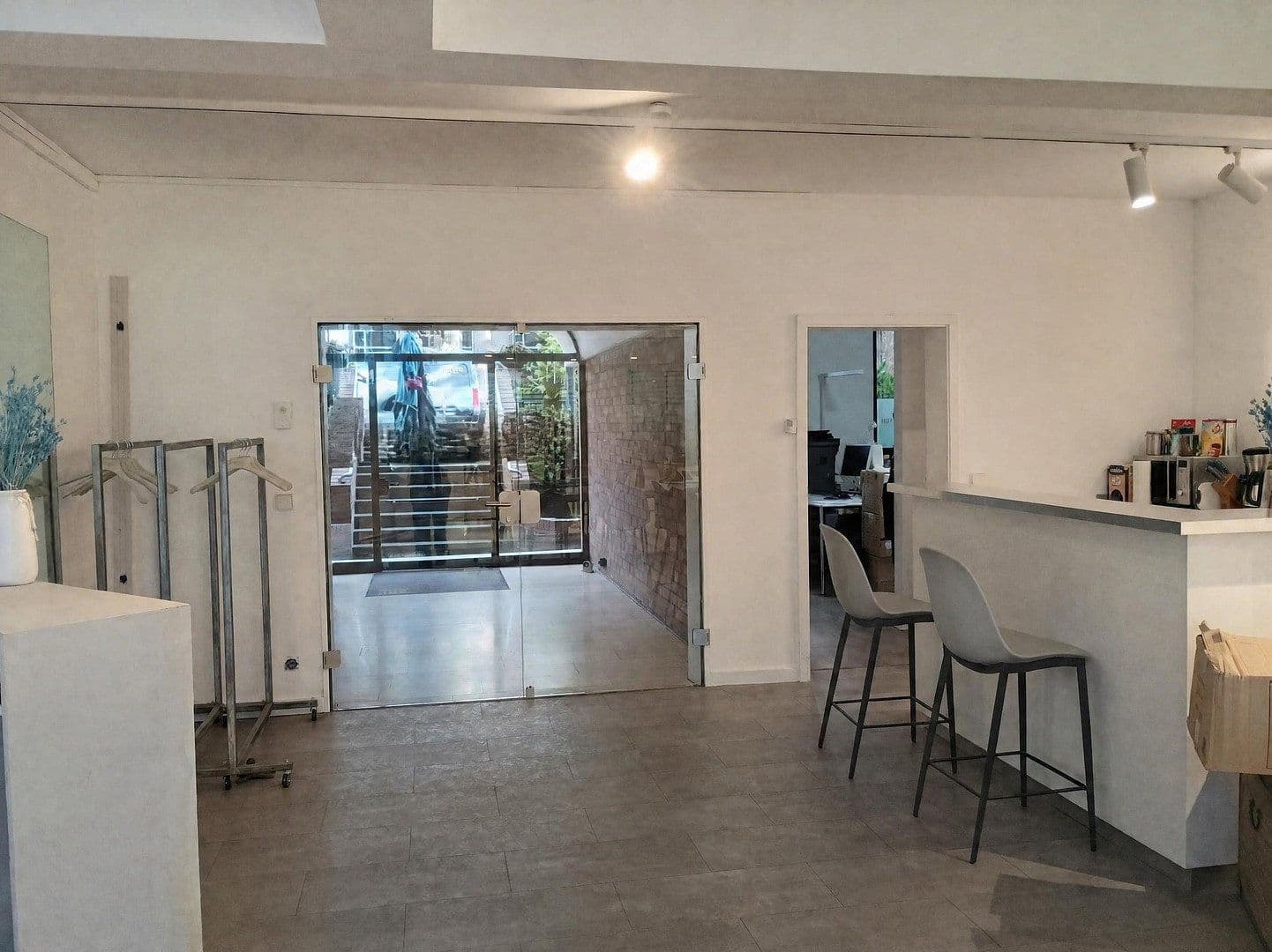 Pronájem kanceláře 106 m², Düsseldorf, Severní Porýní-Vestfálsko Pronájem kanceláře 106 m², Düsseldorf, Severní Porýní-Vestfálsko