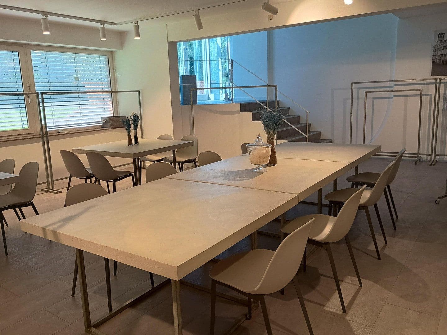 Pronájem kanceláře 106 m², Düsseldorf, Severní Porýní-Vestfálsko Pronájem kanceláře 106 m², Düsseldorf, Severní Porýní-Vestfálsko