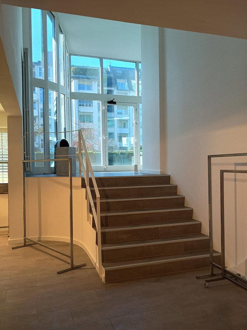 Pronájem kanceláře 106 m², Düsseldorf, Severní Porýní-Vestfálsko Pronájem kanceláře 106 m², Düsseldorf, Severní Porýní-Vestfálsko