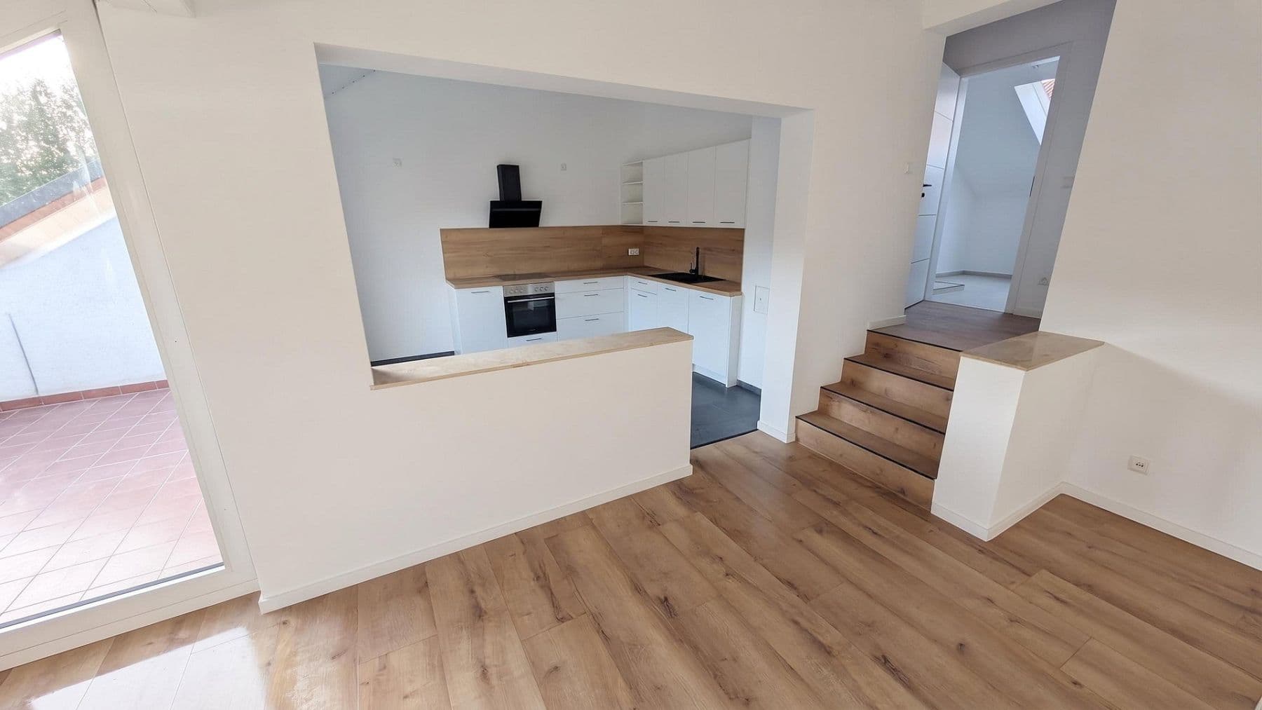 Prodej bytu 2+1 62 m², Alte Chaussee, Erfurt, Durynsko Prodej bytu 2+1 62 m², Alte Chaussee, Erfurt, Durynsko