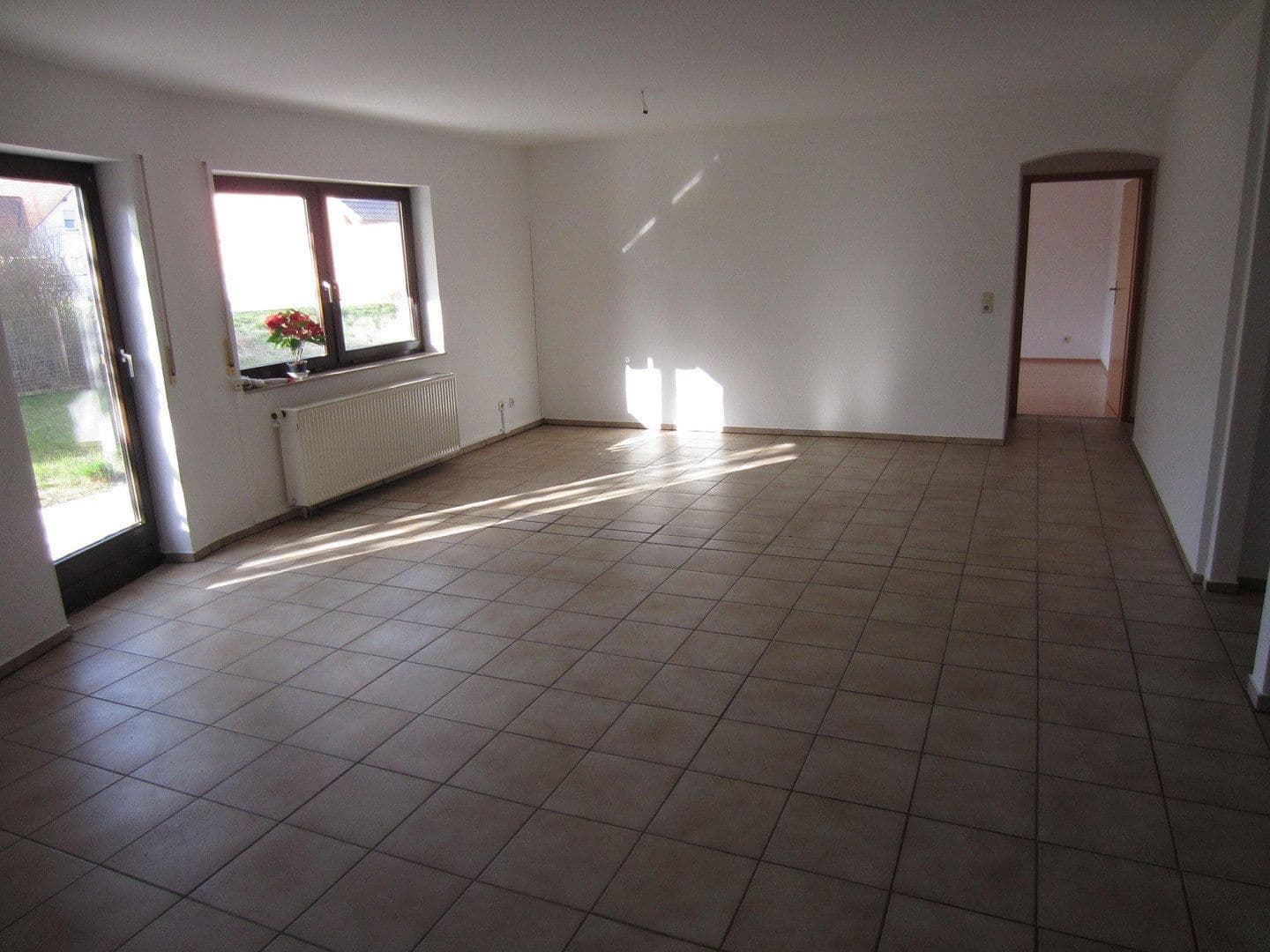 Prodej domu 543 m², pozemek 845 m², am Sportplatz 12, Gaukönigshofen, Bavorsko Prodej domu 543 m², pozemek 845 m², am Sportplatz 12, Gaukönigshofen, Bavorsko