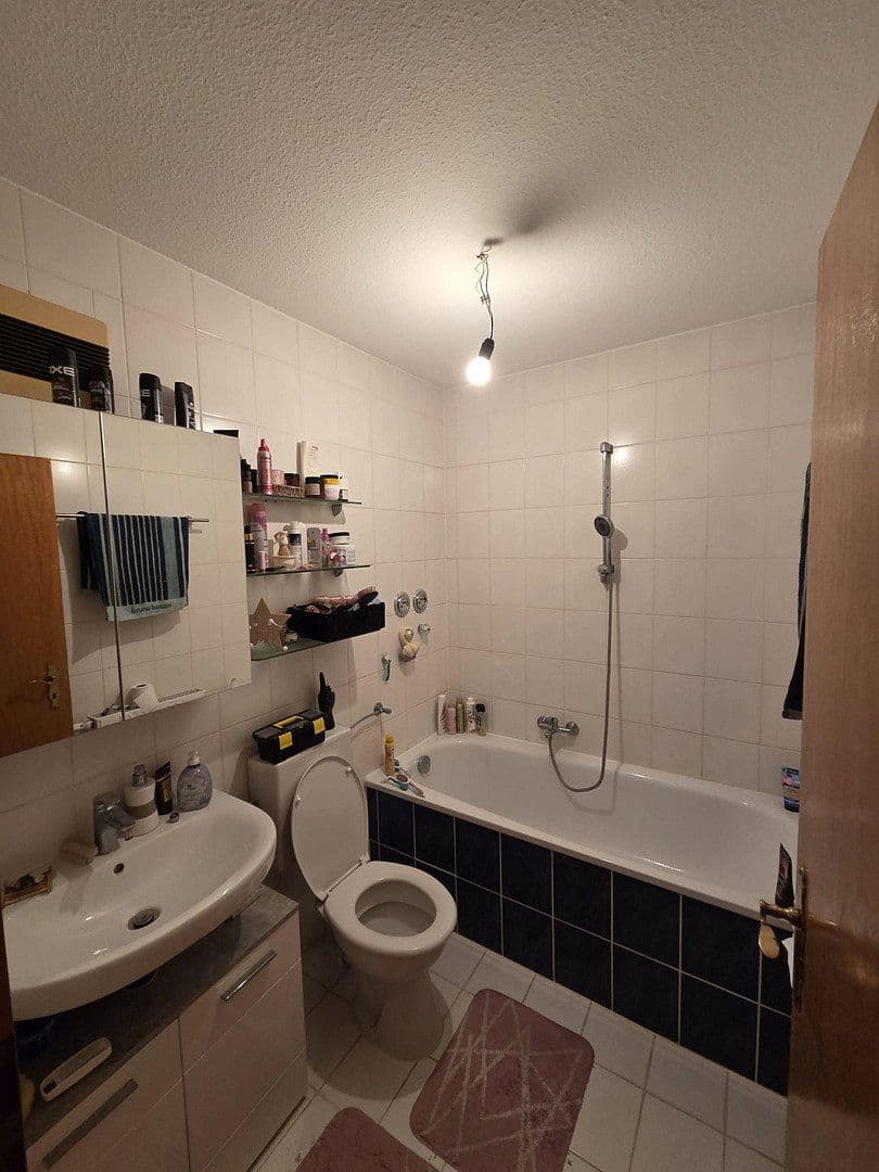 Prodej domu 543 m², pozemek 845 m², am Sportplatz 12, Gaukönigshofen, Bavorsko Prodej domu 543 m², pozemek 845 m², am Sportplatz 12, Gaukönigshofen, Bavorsko