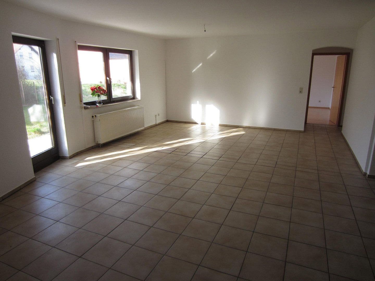 Prodej domu 543 m², pozemek 845 m², am Sportplatz 12, Gaukönigshofen, Bavorsko Prodej domu 543 m², pozemek 845 m², am Sportplatz 12, Gaukönigshofen, Bavorsko
