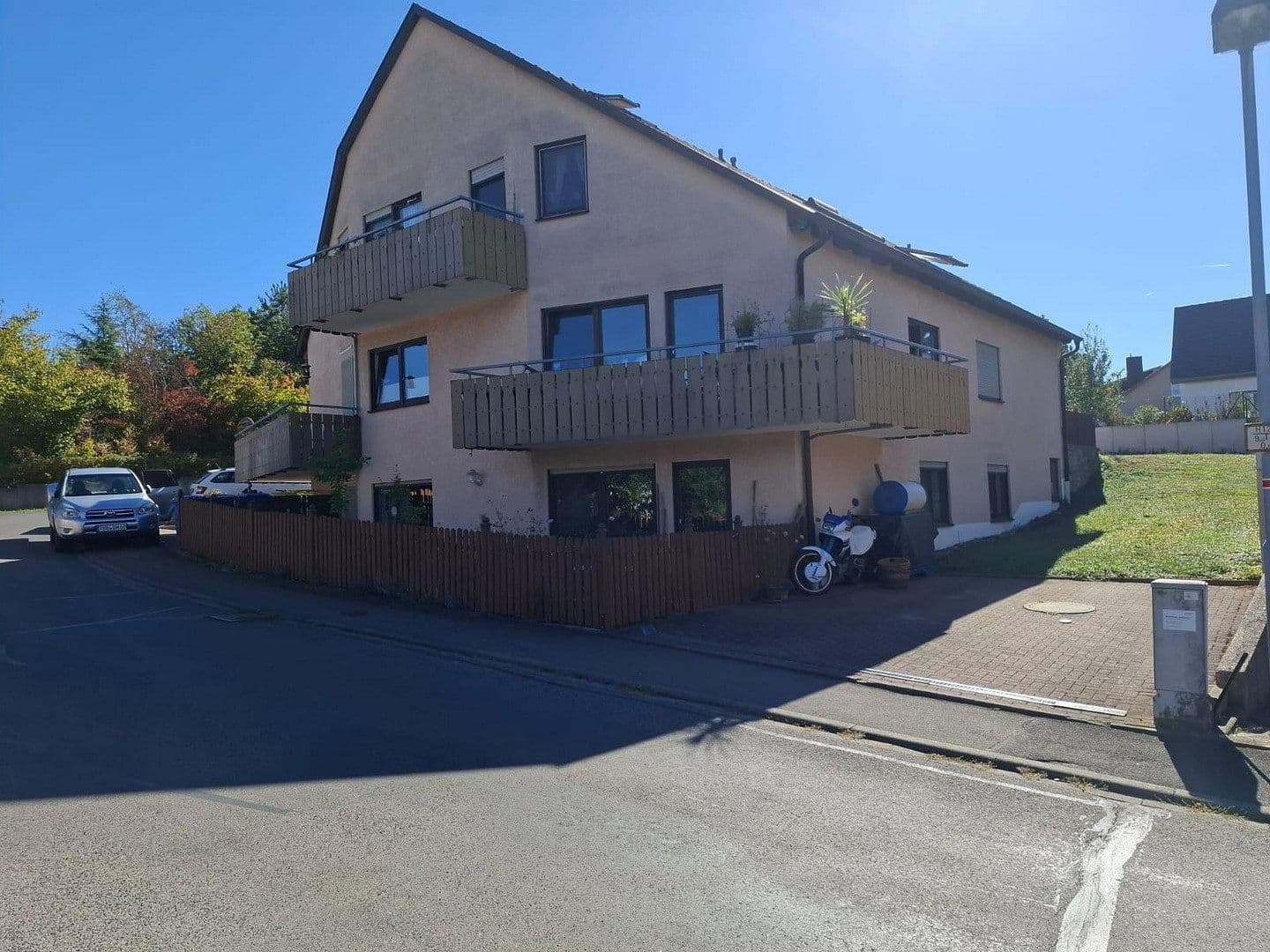 Prodej domu 543 m², pozemek 845 m², am Sportplatz 12, Gaukönigshofen, Bavorsko Prodej domu 543 m², pozemek 845 m², am Sportplatz 12, Gaukönigshofen, Bavorsko