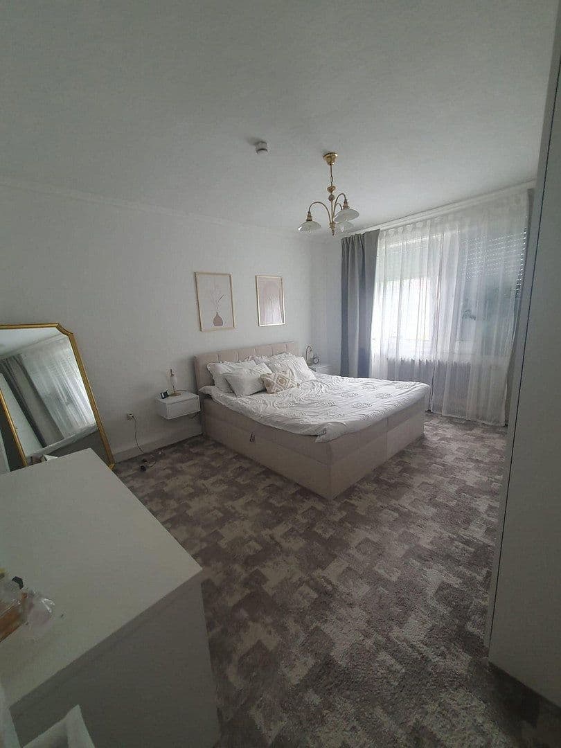 Pronájem bytu 4+1 90 m², Bohmter Straße 54, Osnabrück, Dolní Sasko Pronájem bytu 4+1 90 m², Bohmter Straße 54, Osnabrück, Dolní Sasko