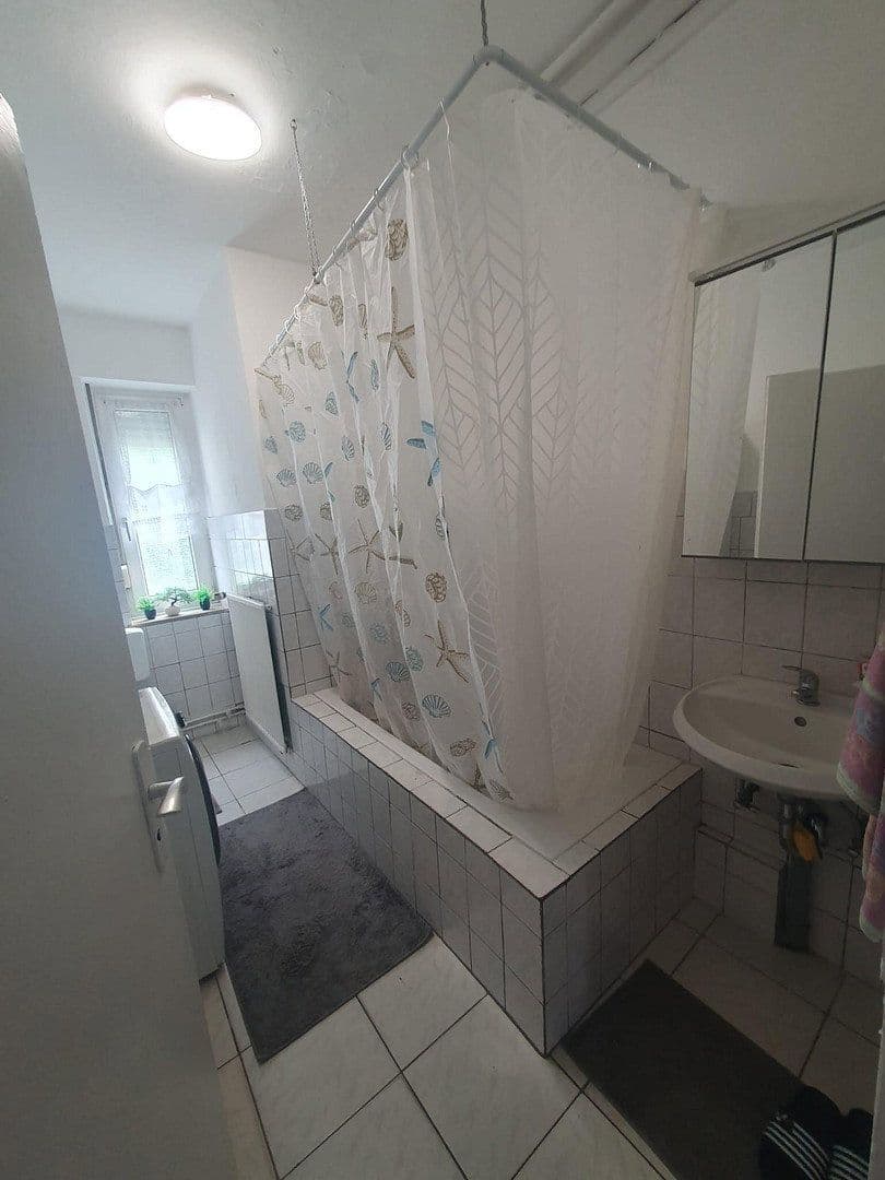Pronájem bytu 4+1 90 m², Bohmter Straße 54, Osnabrück, Dolní Sasko Pronájem bytu 4+1 90 m², Bohmter Straße 54, Osnabrück, Dolní Sasko