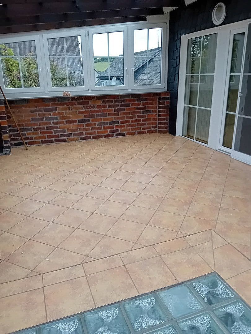 Pronájem domu 150 m², pozemek 150 m², Schwarzer Straße 13, Schwalmtal, Hessen Pronájem domu 150 m², pozemek 150 m², Schwarzer Straße 13, Schwalmtal, Hessen
