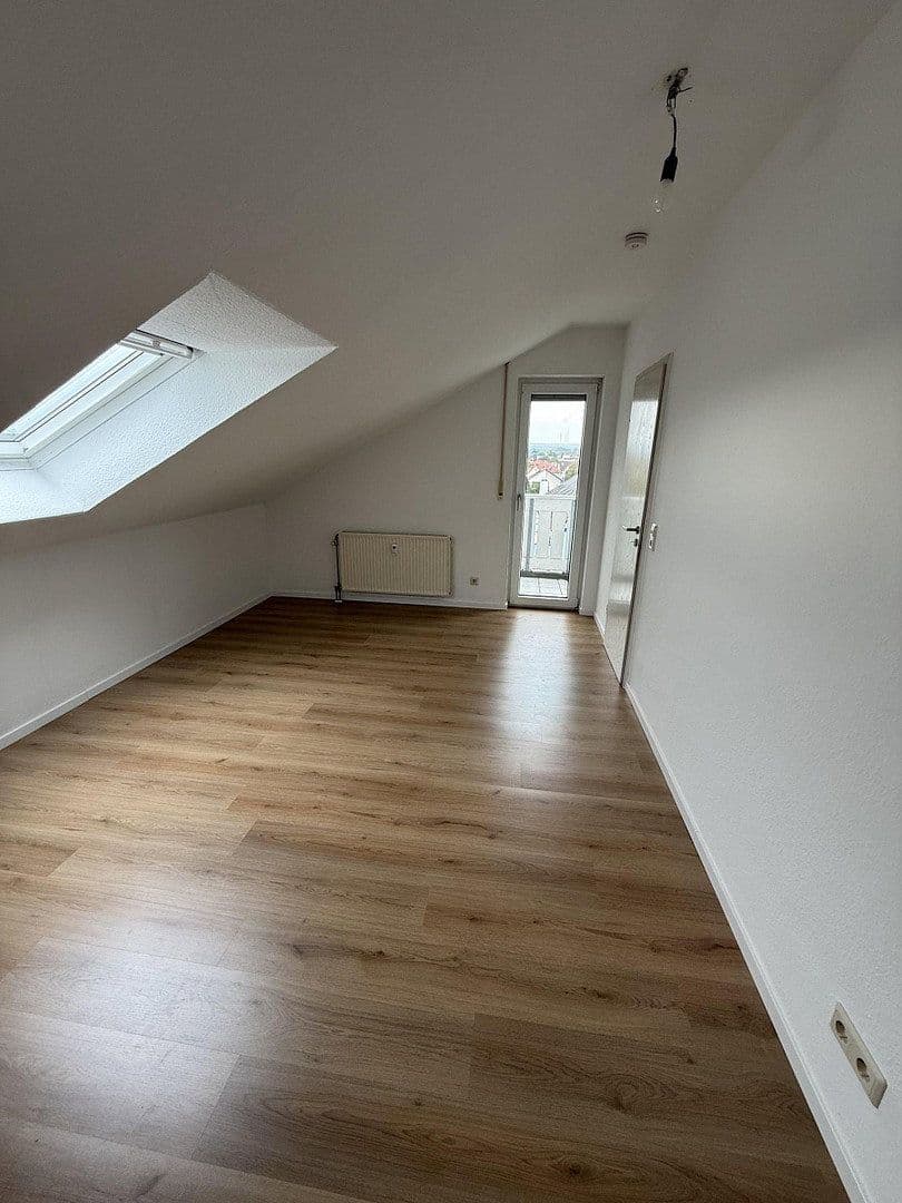 Pronájem bytu 2+1 59 m², St.-Urban-Str. 4, Worms, Porýní-Falc Pronájem bytu 2+1 59 m², St.-Urban-Str. 4, Worms, Porýní-Falc