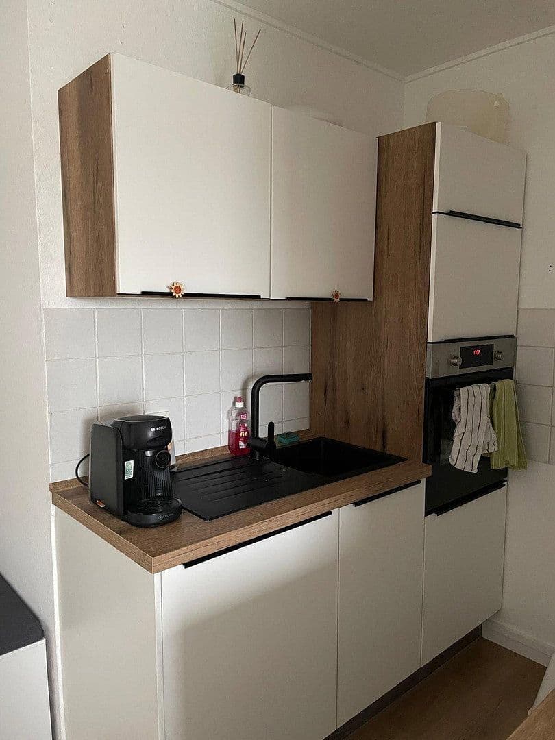 Pronájem bytu 2+1 59 m², St.-Urban-Str. 4, Worms, Porýní-Falc Pronájem bytu 2+1 59 m², St.-Urban-Str. 4, Worms, Porýní-Falc