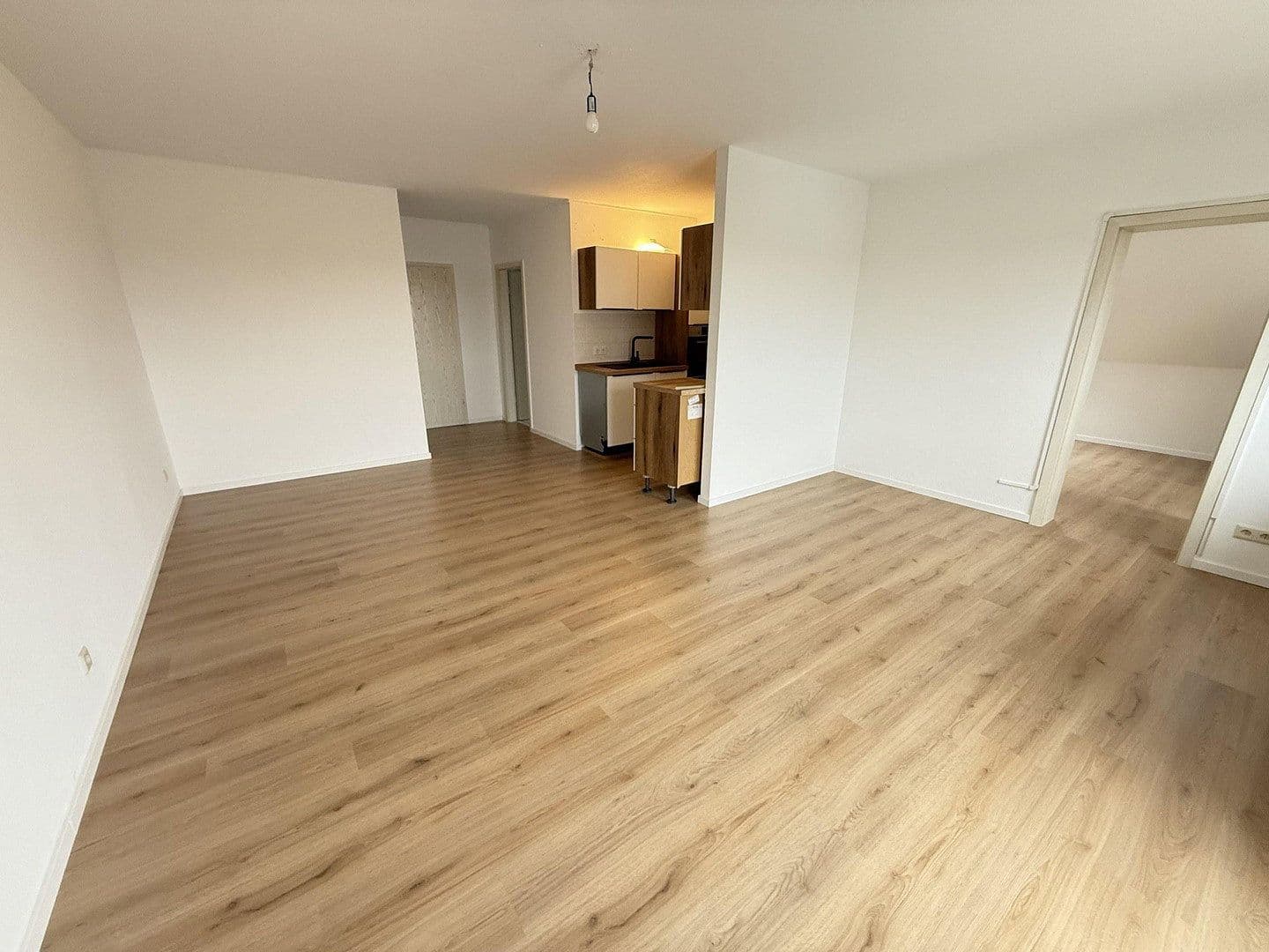 Pronájem bytu 2+1 59 m², St.-Urban-Str. 4, Worms, Porýní-Falc Pronájem bytu 2+1 59 m², St.-Urban-Str. 4, Worms, Porýní-Falc
