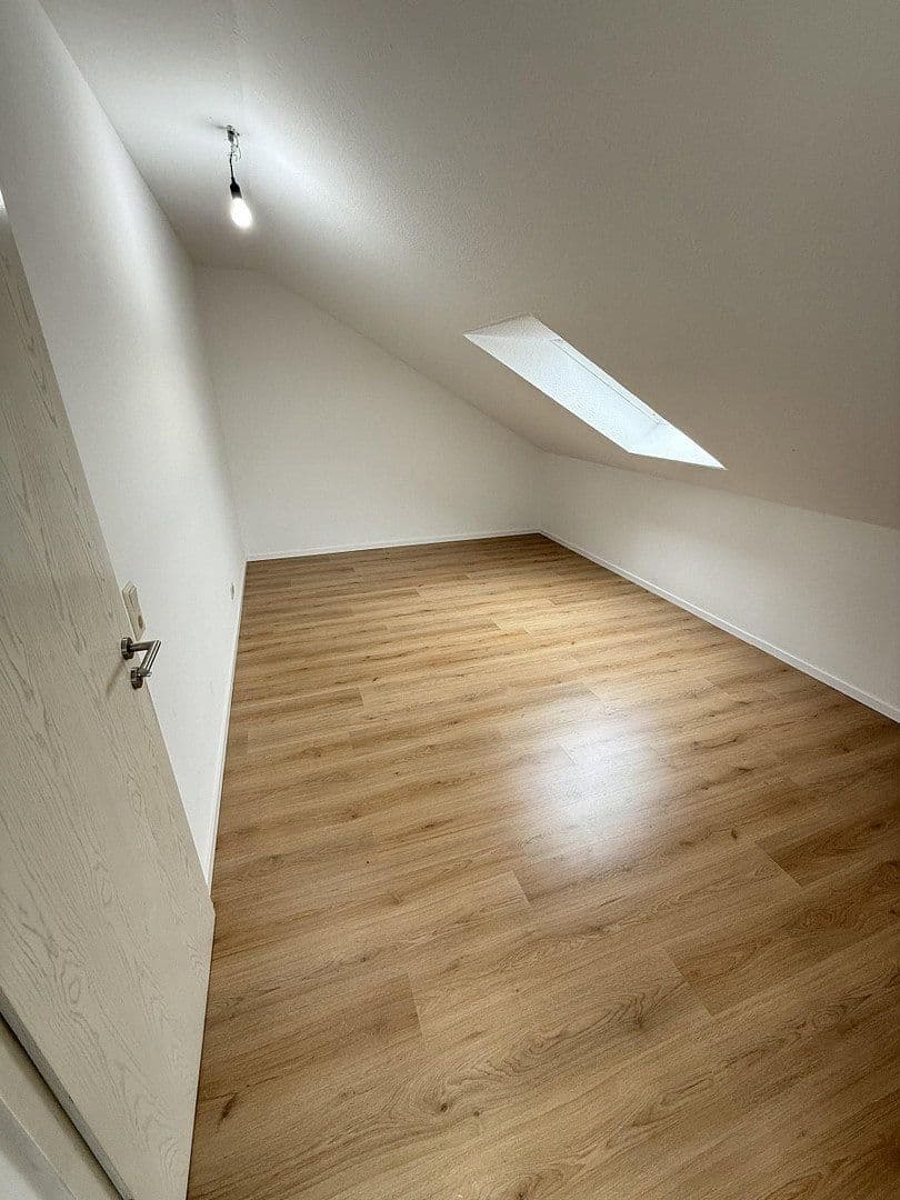 Pronájem bytu 2+1 59 m², St.-Urban-Str. 4, Worms, Porýní-Falc Pronájem bytu 2+1 59 m², St.-Urban-Str. 4, Worms, Porýní-Falc