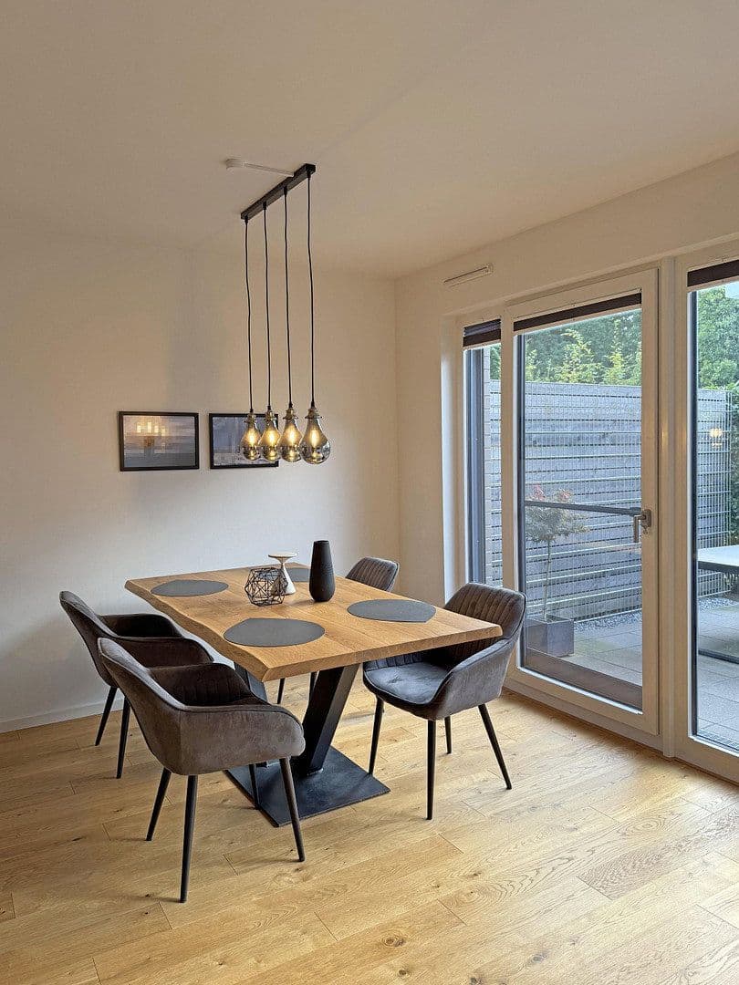 Prodej domu 124 m², pozemek 178 m², Norderstedt, Šlesvicko-Holštýnsko Prodej domu 124 m², pozemek 178 m², Norderstedt, Šlesvicko-Holštýnsko