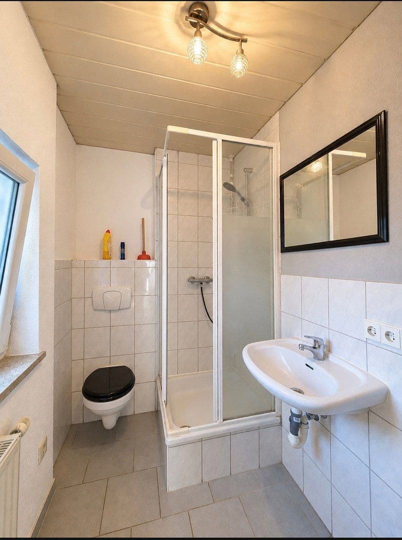 Pronájem domu 135 m², pozemek 1.000 m², Rißstraße 41, Ehingen (Donau), Bádensko-Württembersko Pronájem domu 135 m², pozemek 1.000 m², Rißstraße 41, Ehingen (Donau), Bádensko-Württembersko