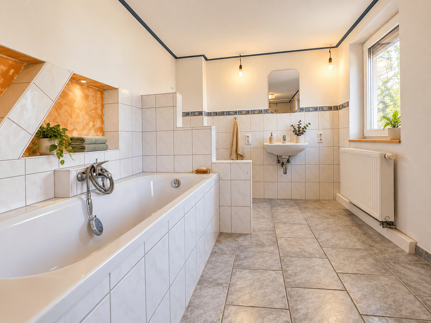 Pronájem domu 135 m², pozemek 1.000 m², Rißstraße 41, Ehingen (Donau), Bádensko-Württembersko Pronájem domu 135 m², pozemek 1.000 m², Rißstraße 41, Ehingen (Donau), Bádensko-Württembersko