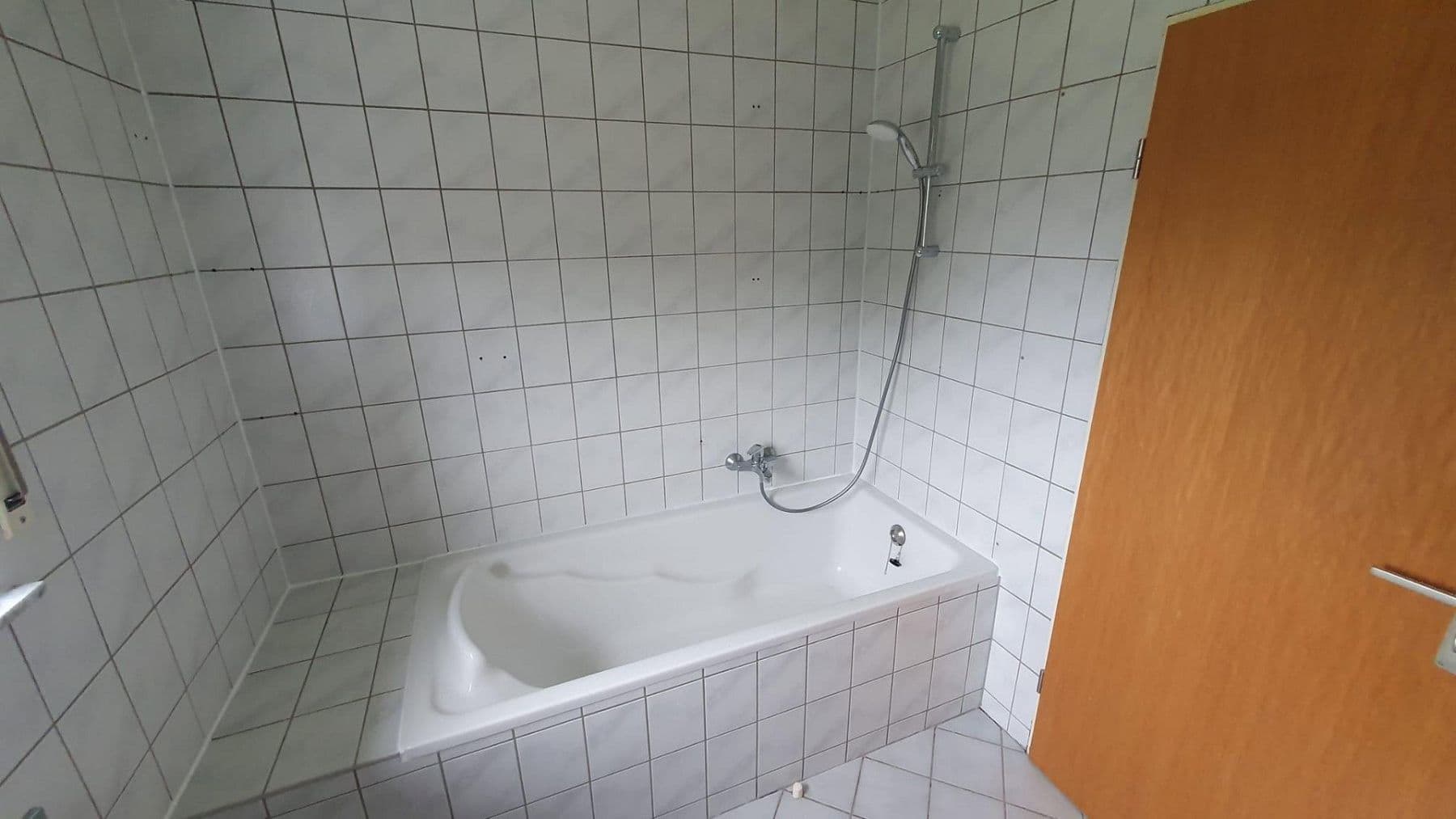 Pronájem bytu 3+1 78 m², Eichenweg 3, Zerbst/Anhalt, Sasko-Anhaltsko Pronájem bytu 3+1 78 m², Eichenweg 3, Zerbst/Anhalt, Sasko-Anhaltsko