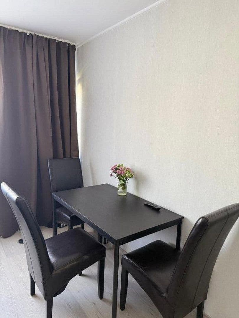 Pronájem bytu 2+1 51 m², Frankfurter Str. 30, Wiesbaden, Hessen Pronájem bytu 2+1 51 m², Frankfurter Str. 30, Wiesbaden, Hessen