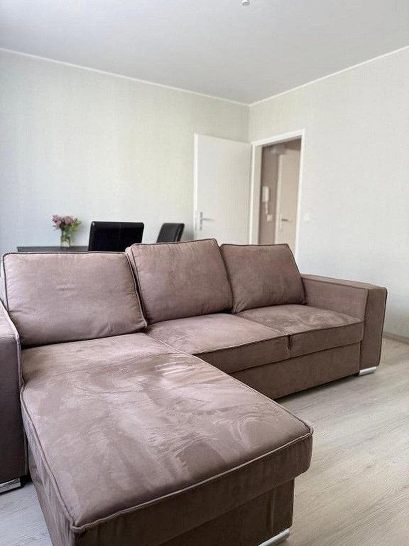 Pronájem bytu 2+1 51 m², Frankfurter Str. 30, Wiesbaden, Hessen Pronájem bytu 2+1 51 m², Frankfurter Str. 30, Wiesbaden, Hessen