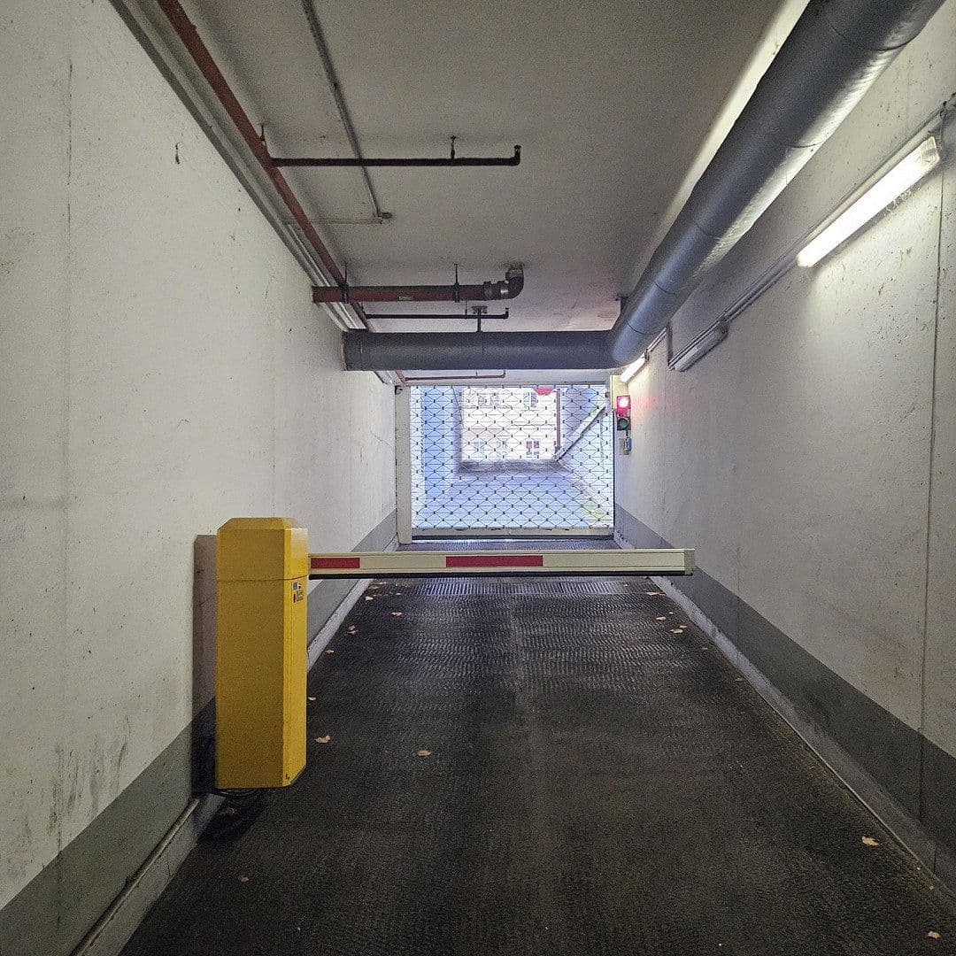 Prodej garáže 10 m², Erich-Weinert-Str 133-143A, Berlin, Berlín Prodej garáže 10 m², Erich-Weinert-Str 133-143A, Berlin, Berlín