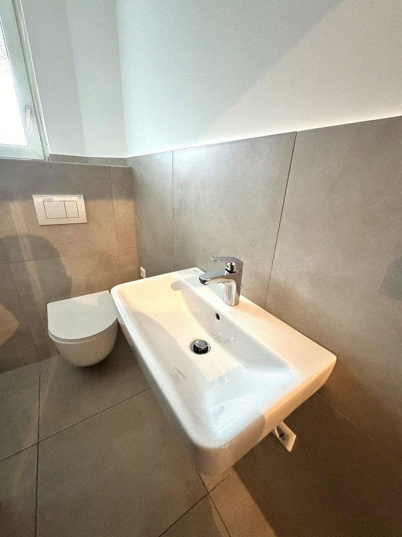 Pronájem bytu 2+1 71 m², Karlsruhe, Bádensko-Württembersko Pronájem bytu 2+1 71 m², Karlsruhe, Bádensko-Württembersko