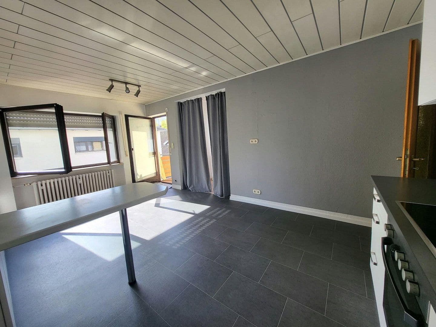 Pronájem bytu 3+1 98 m², Würzburg, Bavorsko Pronájem bytu 3+1 98 m², Würzburg, Bavorsko