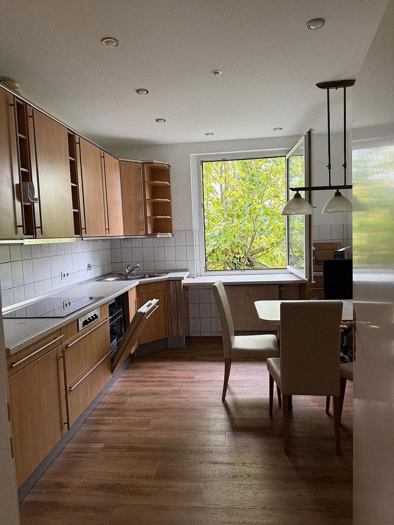 Pronájem bytu 3+kk 110 m², Dönhoffstr. 31, Solingen, Severní Porýní-Vestfálsko Pronájem bytu 3+kk 110 m², Dönhoffstr. 31, Solingen, Severní Porýní-Vestfálsko