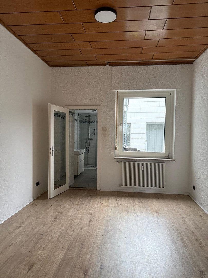 Pronájem bytu 3+kk 110 m², Dönhoffstr. 31, Solingen, Severní Porýní-Vestfálsko Pronájem bytu 3+kk 110 m², Dönhoffstr. 31, Solingen, Severní Porýní-Vestfálsko