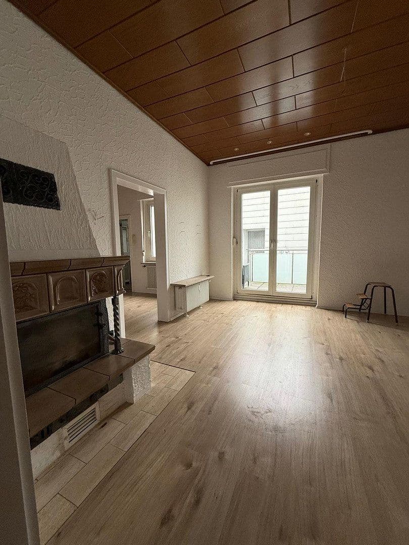 Pronájem bytu 3+kk 110 m², Dönhoffstr. 31, Solingen, Severní Porýní-Vestfálsko Pronájem bytu 3+kk 110 m², Dönhoffstr. 31, Solingen, Severní Porýní-Vestfálsko