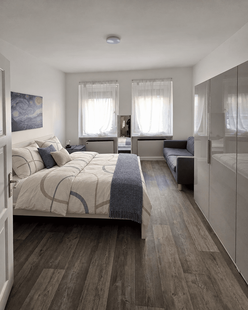 Pronájem bytu 2+1 50 m², Löbleinstr. 56, Nürnberg, Bavorsko Pronájem bytu 2+1 50 m², Löbleinstr. 56, Nürnberg, Bavorsko