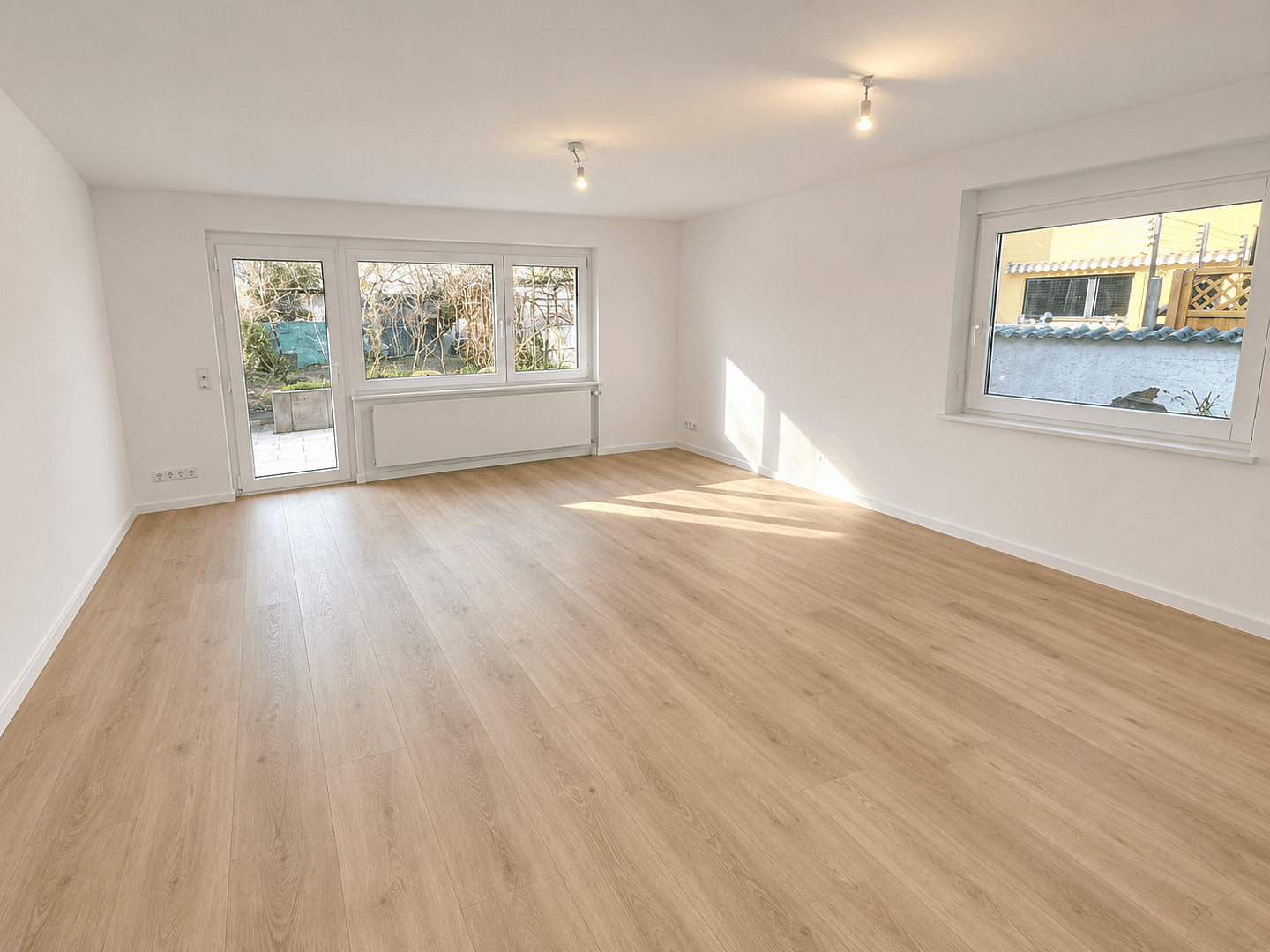 Pronájem domu 130 m², pozemek 374 m², Siegsdorfer Straße, München, Bavorsko Pronájem domu 130 m², pozemek 374 m², Siegsdorfer Straße, München, Bavorsko